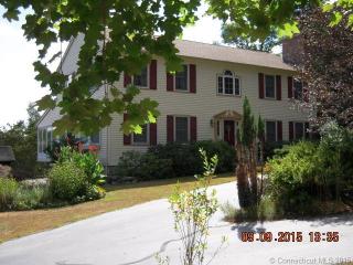 157 Barrett Hill Rd, Brooklyn, CT 06234-1501
