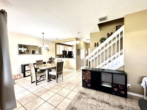 6432 Park Lk Cir, Boynton Beach FL  33437-3228 exterior