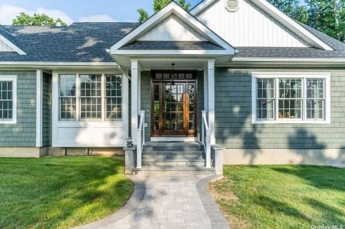 30 Summer Ln, Southold, NY 11971-2108