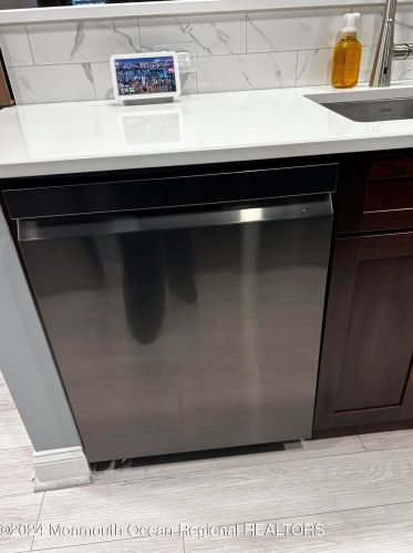 81 Azalea Cir, Jackson Twp NJ  08527-2556 exterior