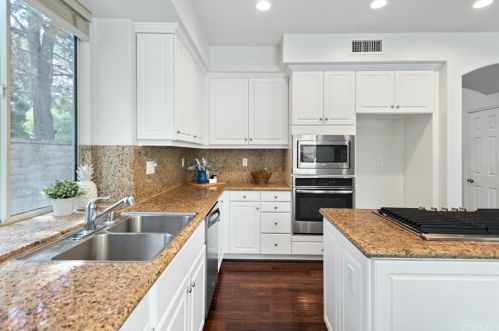 7 Rockrose Ct, Trabuco Canyon CA  92679-4944 exterior