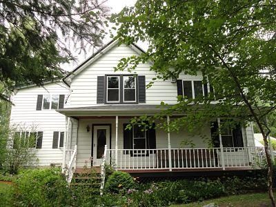 3666 Town Hall Rd, Kewaskum, WI 53040-9322
