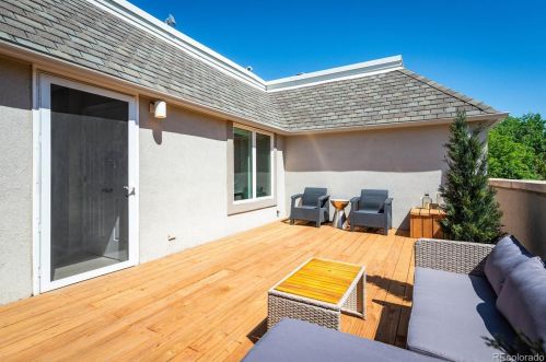 387 Ogden St, Denver CO 80205-5137 exterior