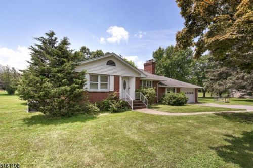 1801 Holland Brook Rd, Branchburg, NJ 08853-4239