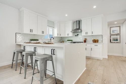 1815 Stanford Ave, Redondo Beach CA  90278-2743 exterior