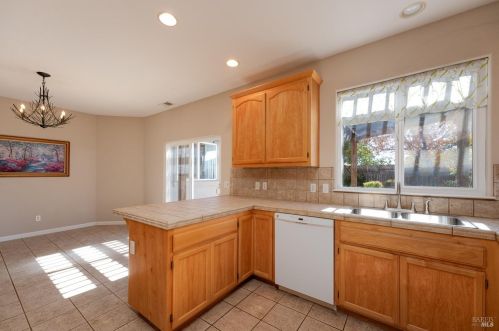 441 Kennwood Dr, Ukiah CA  95482-8767 exterior