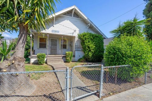 121 3rd St, Santa Rosa, CA 95401-6130