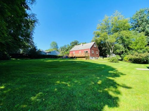 23 Philanne Dr, Norwich, CT 06360-1451
