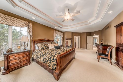 603 Thornbush Cir, Chenequa WI  53029-8648 exterior