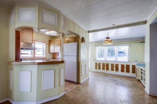 2664 Grange St, Lemon Grove CA  91945-3225 exterior