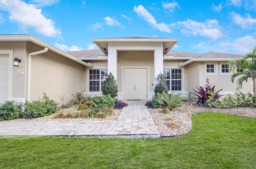 538 Kabot Ave, Fort Pierce, FL 34953-3053