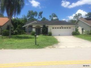 137 Saint James Way, Naples, FL 34104-6712