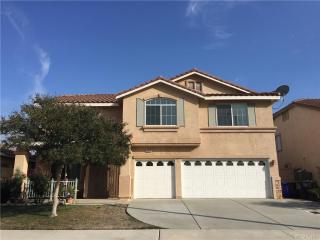 5995 Forest Oaks Pl, Fontana, CA 92336-5641