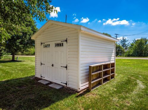 3230 Weeping Spruce Dr, Darbydale OH  43123-1490 exterior