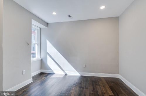 4425 Larchwood Ave, Philadelphia PA  19104-3915 exterior