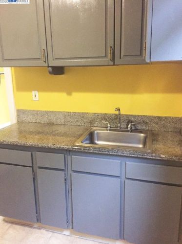 1314 51st Ave, Oakland CA 94601-5604 exterior