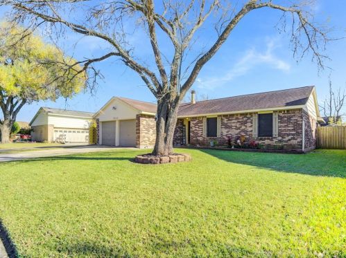 9910 Shell Rock Rd, Morgans Point, TX 77571-4126