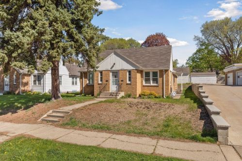 2214 37th St, Minneapolis, MN 55407-3022