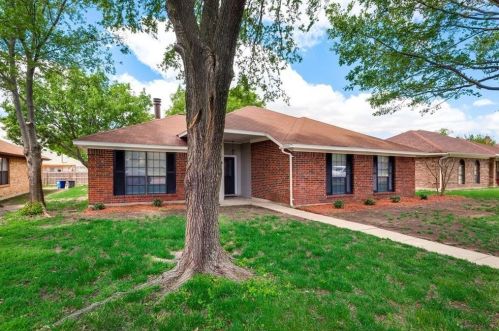 210 Alder Dr, Allen, TX 75002-4929
