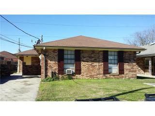 2824 Pakenham Dr, Chalmette LA  70043-2940 exterior