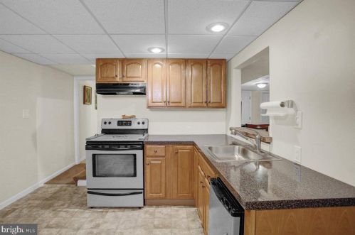 1024 Kercher Ave, Dauberville PA  19533-9389 exterior