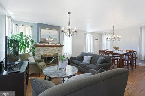 101 Broom St, Wilmington, DE 19805-3939