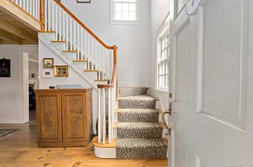 81 Main St, Southport, CT 06890-1322