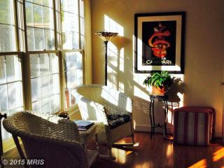 9435 Van Arsdale Dr, Vienna VA  22181-6117 exterior