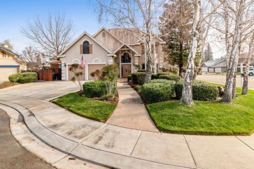 966 Shelly Ct, Ripon CA  95366-3329 exterior
