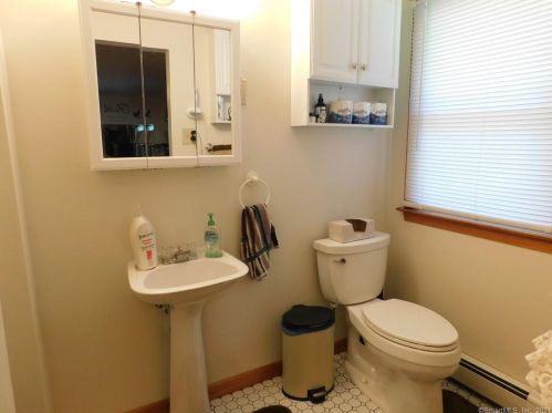 82 Cemetery Rd, Colchester CT  06415-2404 exterior