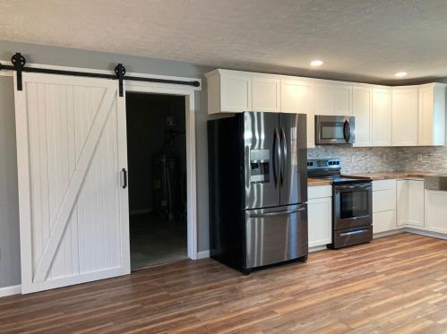 5879 Farmers Rd, Martinsville, OH 45146-9030