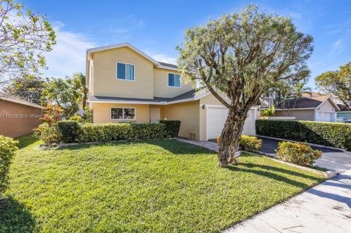 9920 12 St, Hollywood FL 33026-4359 exterior