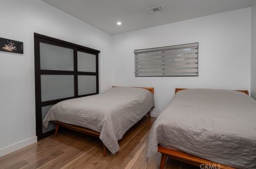 3411 Chevy Chase Dr, Glendale CA  91206-1418 exterior