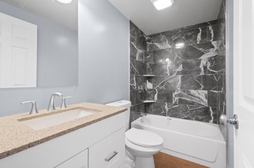 637 Bigelow St, Pittsburgh PA  15207-1205 exterior