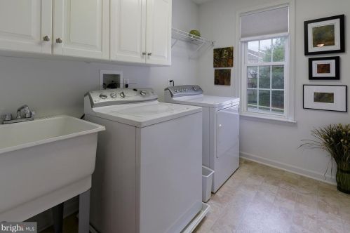 66 Wharton Dr, Glen Mills PA  19342-9522 exterior