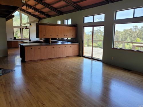 3431 Burnside Rd, Sebastopol CA  95472-9139 exterior