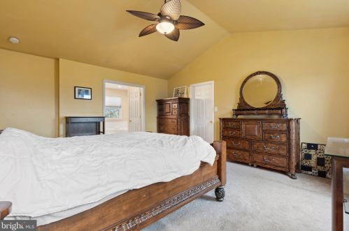 578 Crosswinds Dr, Charles Town WV  25414-3917 exterior