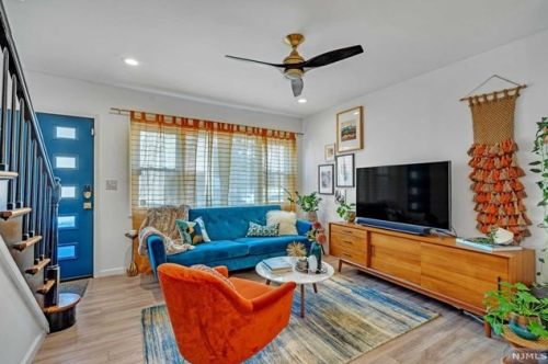 3104 Summit Ave, Union City NJ  07087-2415 exterior