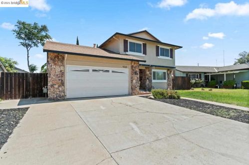 4520 Tokay Dr, Oakley, CA 94561-2126