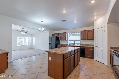 42763 Venture Rd, Maricopa AZ  85138-2359 exterior