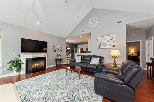 2102 Traverse Crk Dr, Milford OH  45150-5050 exterior