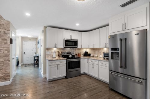 668 Forster Ave, Sebastian FL  32958-4828 exterior