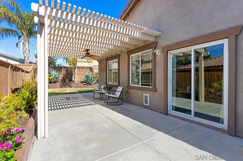 42531 Swoboda Ct, Temecula CA  92592-8184 exterior