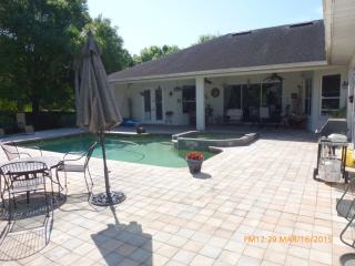 5815 38th Ave, Bradenton, FL 34208-6667