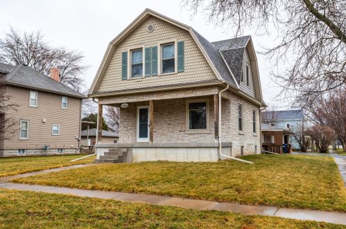 205 Van Ness St, West Salem, WI 54669-1604