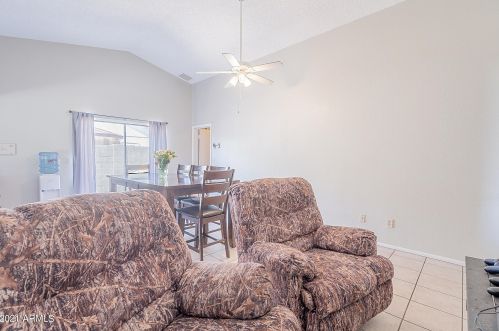 6319 Turquoise Ave, Glendale AZ 85302-1037 exterior