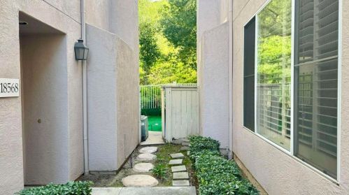 18568 Caminito Pasadero, San Diego, CA 92128-1062