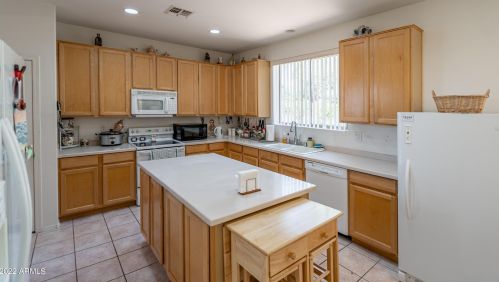 26827 41st Way, Cave Creek, AZ 85331-2666