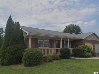 1381 Woodridge Dr, Hbg Inter Airp, PA 17057-3101
