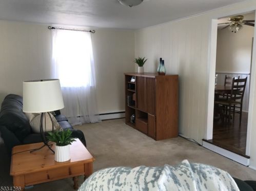 10 Oakwood Ct, Fanwood NJ  07023-1162 exterior